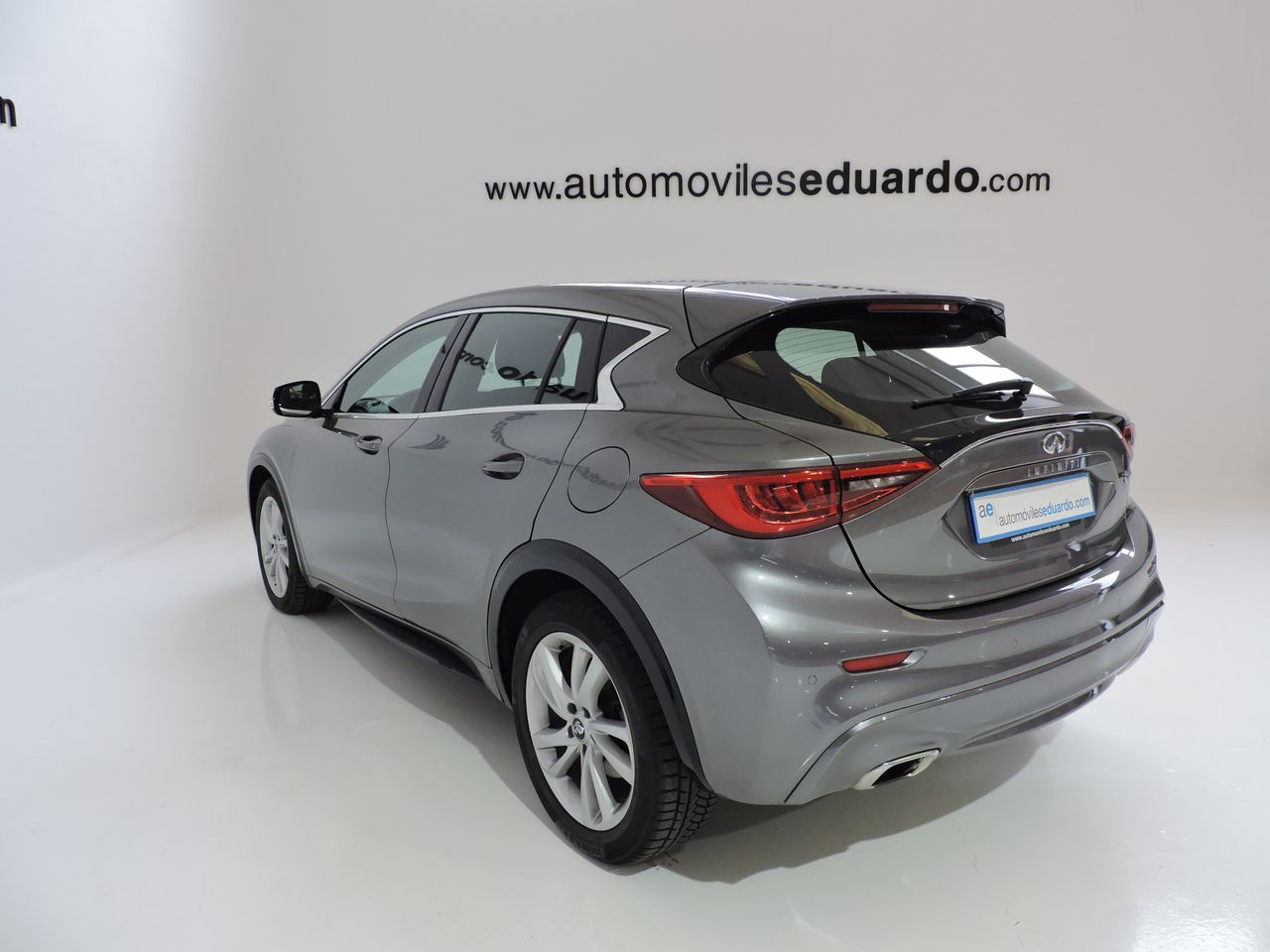 Infiniti Q30 1.6T 90kW 122CV - Foto 7