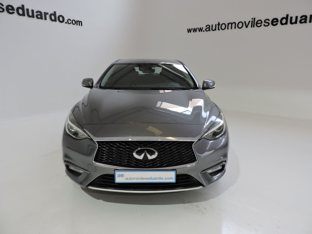 Infiniti Q30 1.6T 90kW 122CV - Foto 3