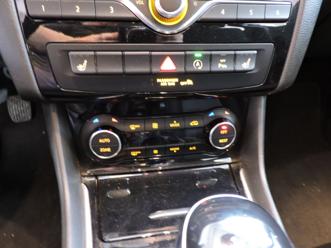 Infiniti Q30 1.6T 90kW 122CV - Foto 13