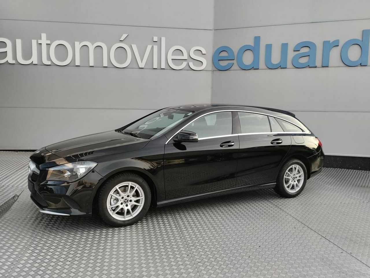 Mercedes Clase CLA 200 d Shooting Brake - Foto 4