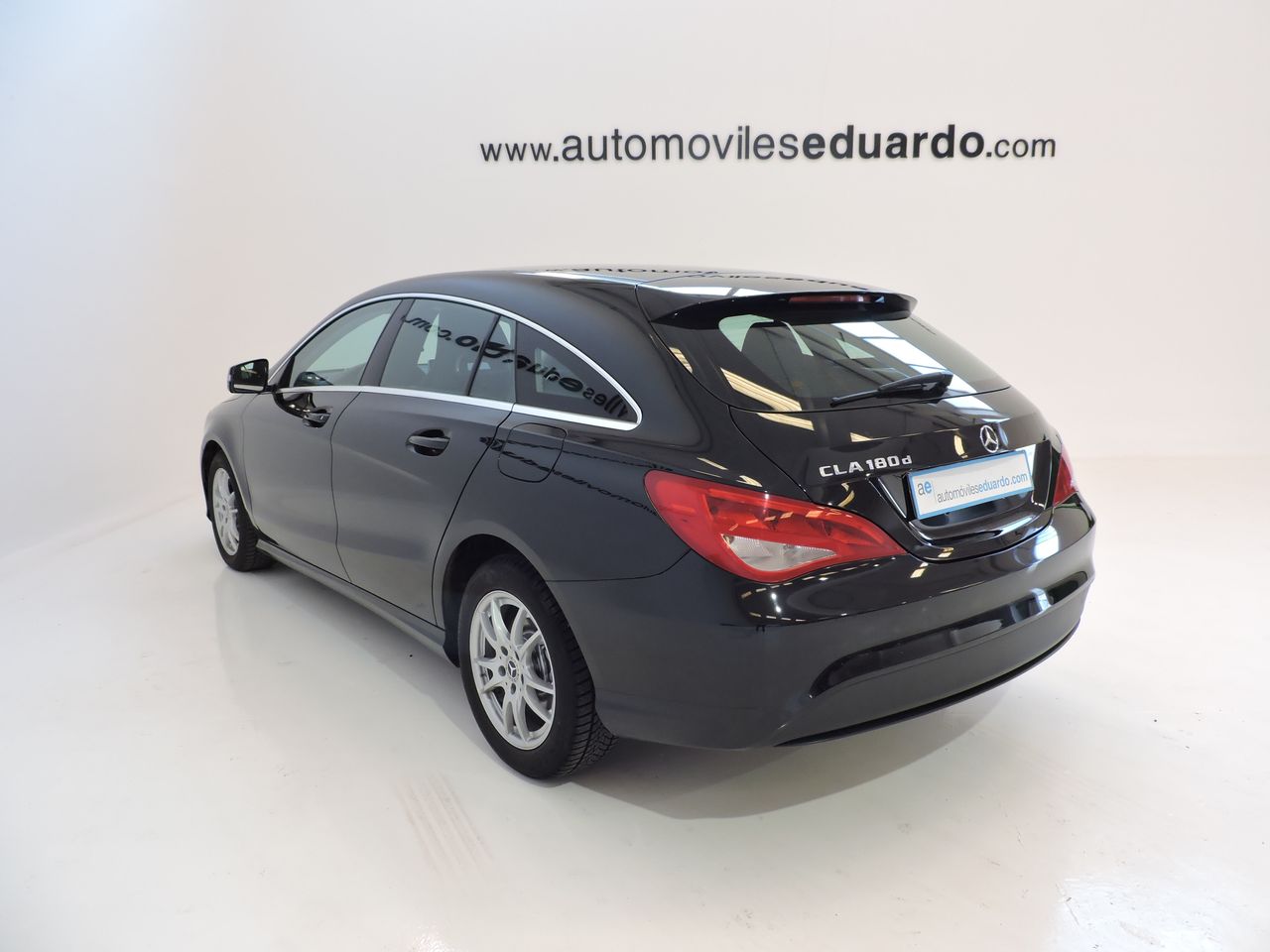 Mercedes Clase CLA 180 d Shooting Brake - Foto 7