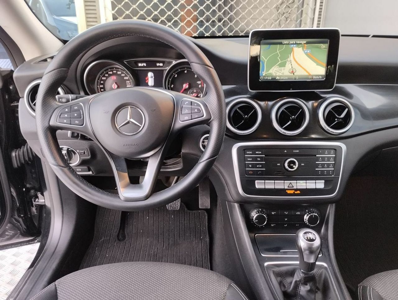 Mercedes Clase CLA 200 d Shooting Brake - Foto 8