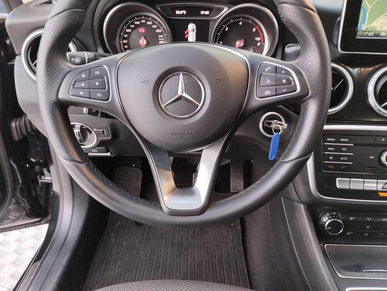 Mercedes Clase CLA 200 d Shooting Brake - Foto 12