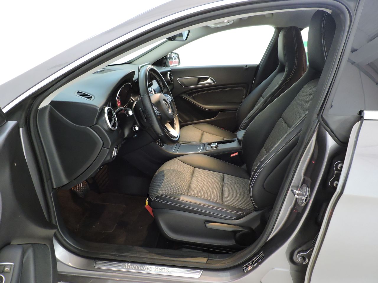 Mercedes CLA CLA 180 Shooting Brake - Foto 9