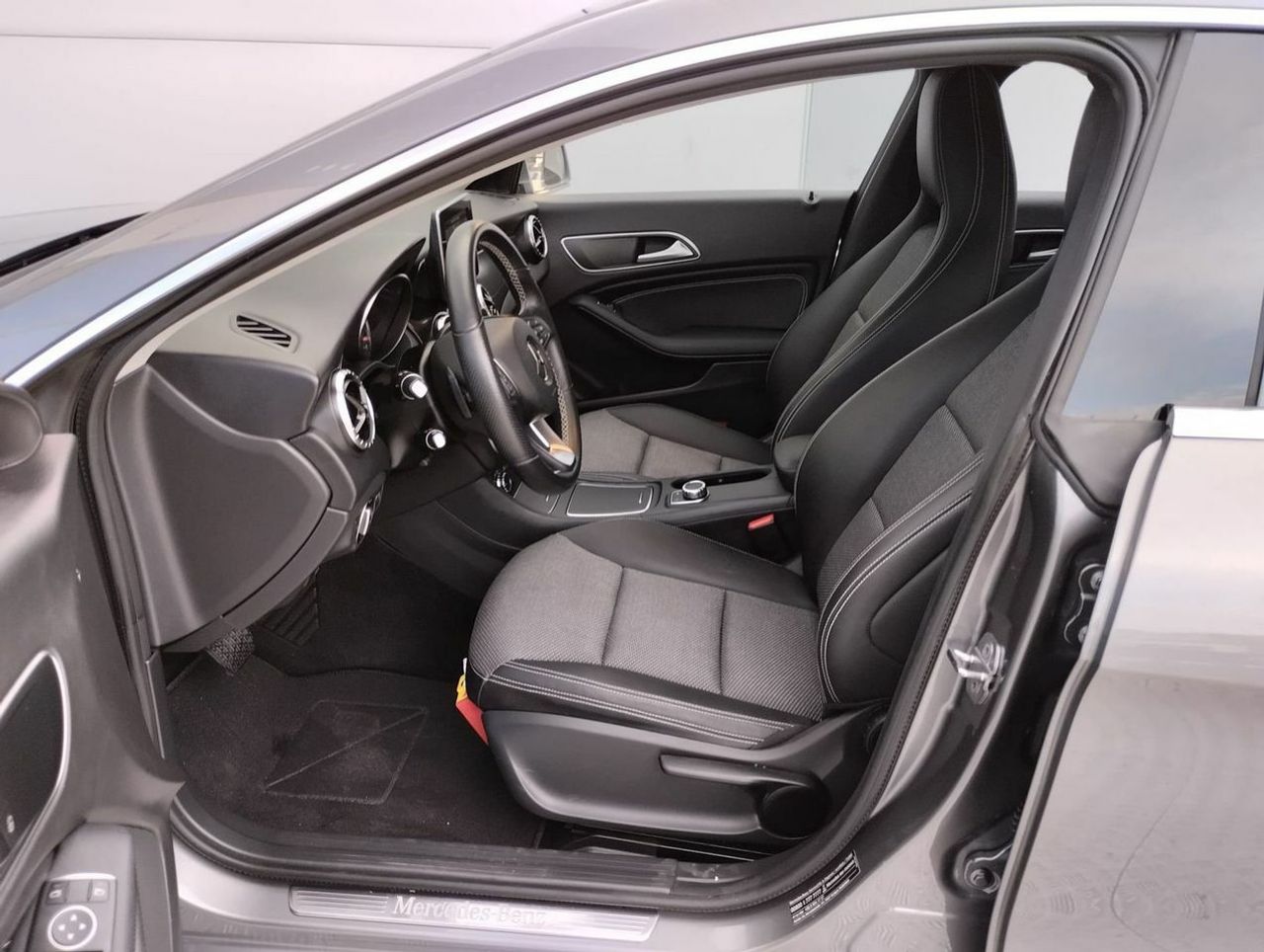 Mercedes CLA CLA 180 Shooting Brake - Foto 9