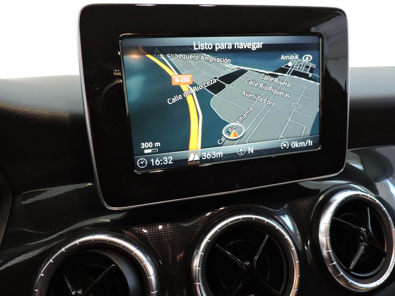 Mercedes CLA CLA 180 Shooting Brake - Foto 13