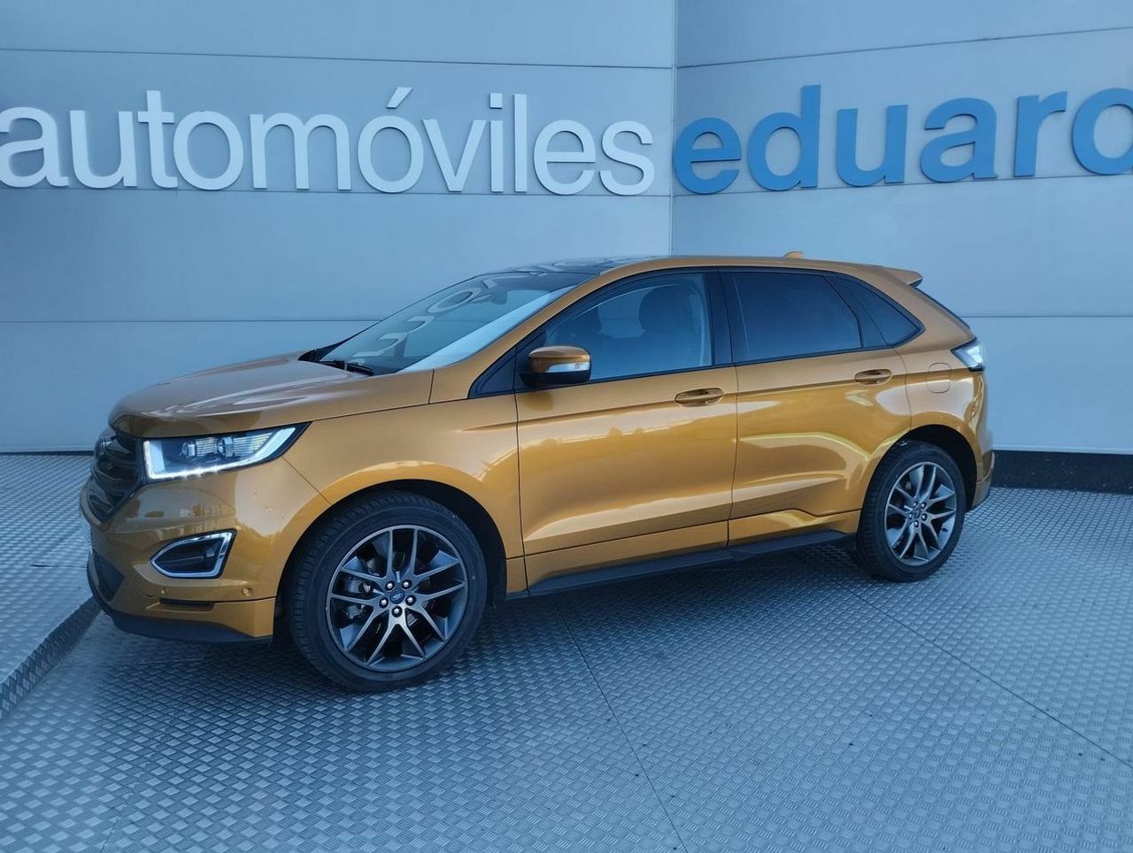 Ford Edge 2.0 TDCI 210PS Sport 4WD Auto  - Foto 4