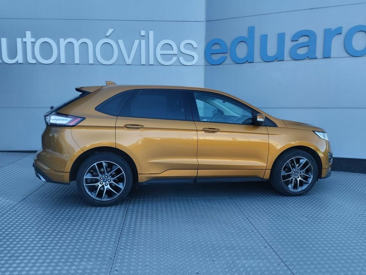Ford Edge 2.0 TDCI 210PS Sport 4WD Auto  - Foto 5