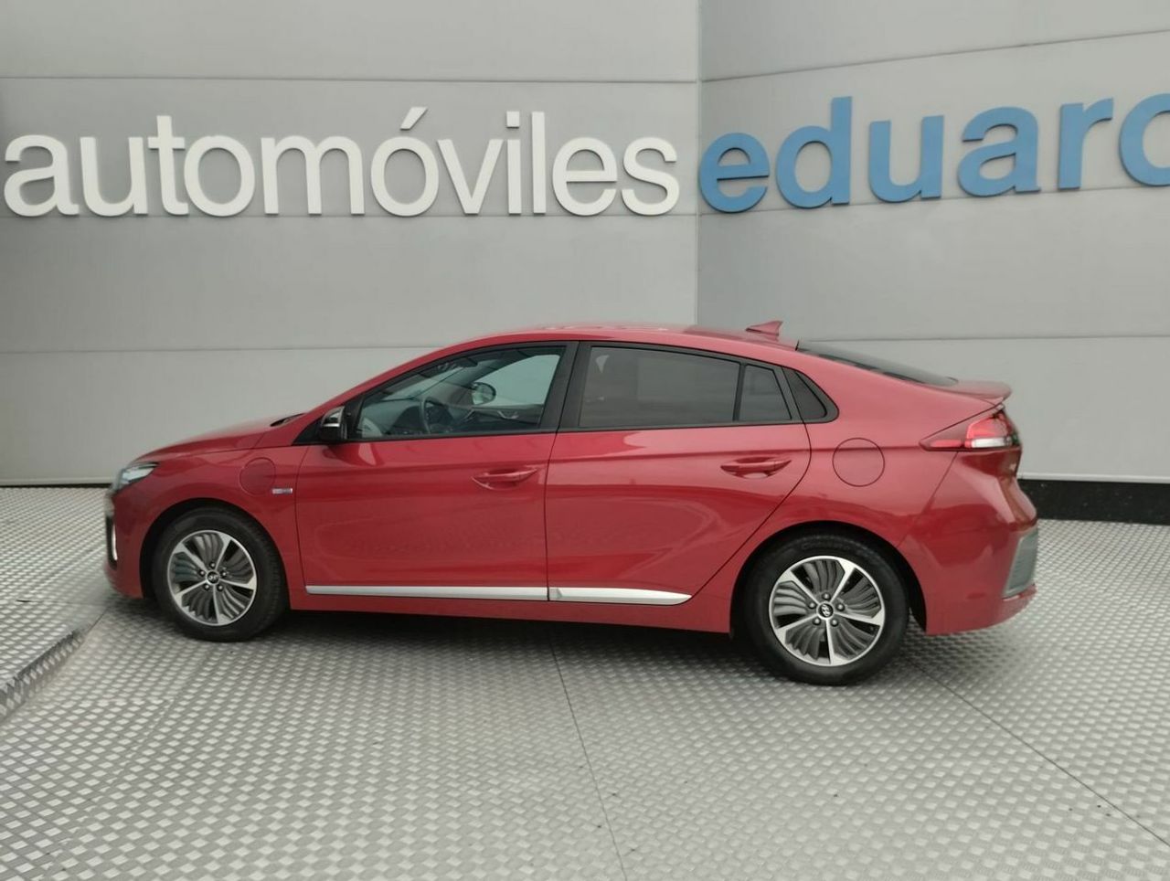 Hyundai IONIQ 1.6 GDI PHEV Klass DCT - Foto 7