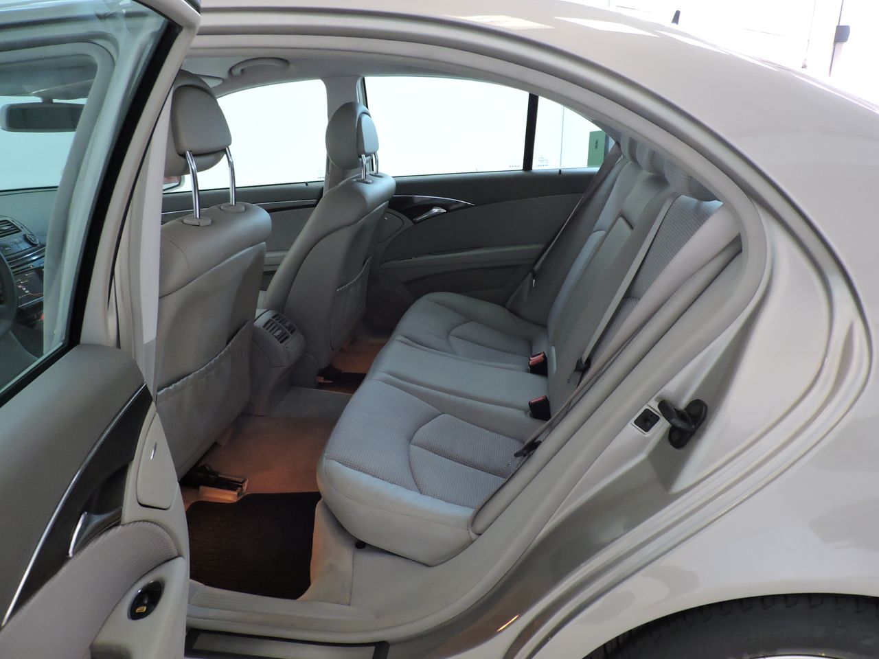 Mercedes Clase E E 200 K CLASSIC - Foto 11