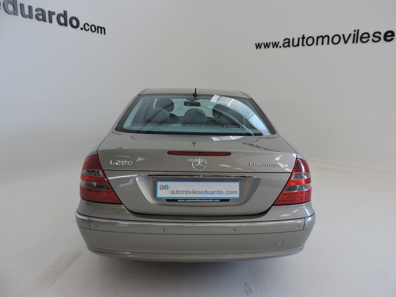 Mercedes Clase E E 200 K CLASSIC - Foto 6