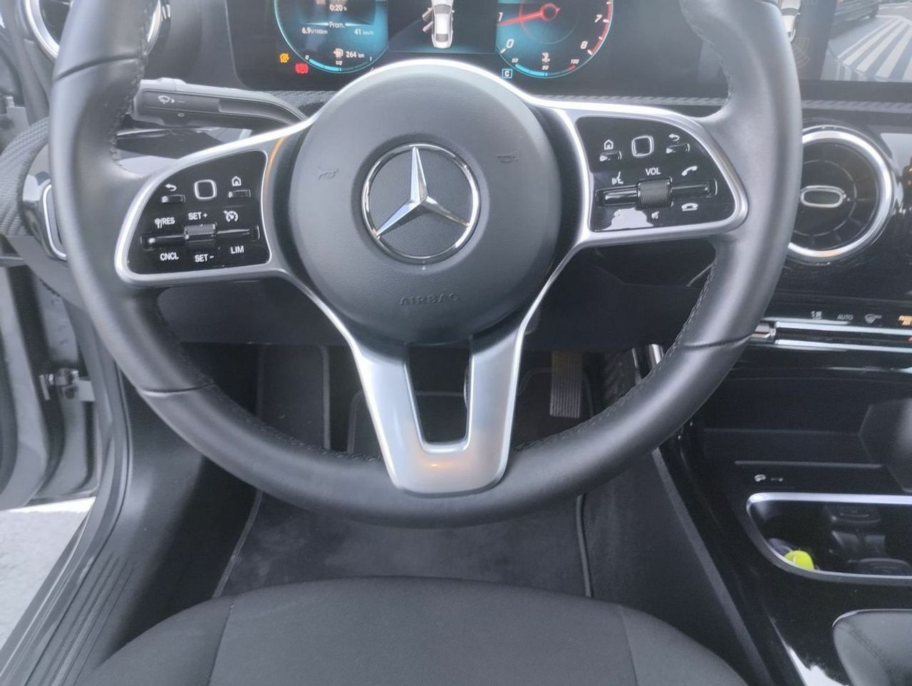 Mercedes CLA CLA 180 Business Solution 4p - Foto 12