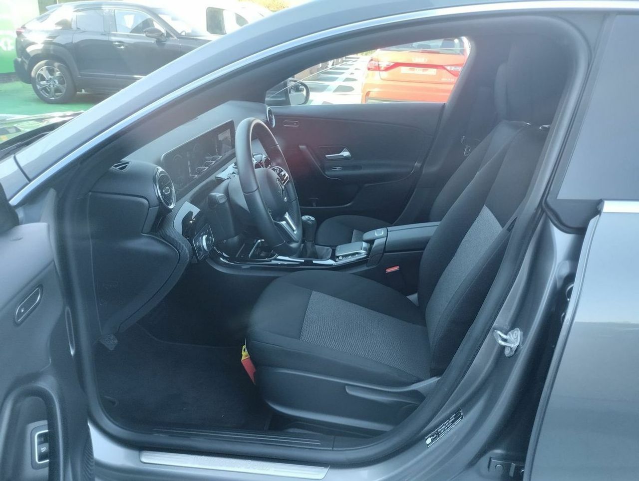 Mercedes CLA CLA 180 Business Solution 4p - Foto 9