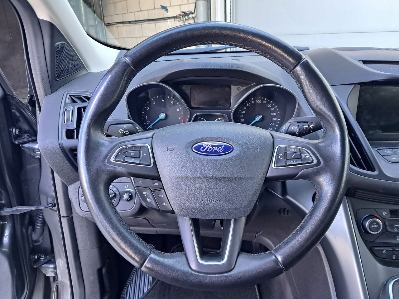 Ford Kuga 1.5 EcoBoost 110kW ASS 4x2 Business  - Foto 12