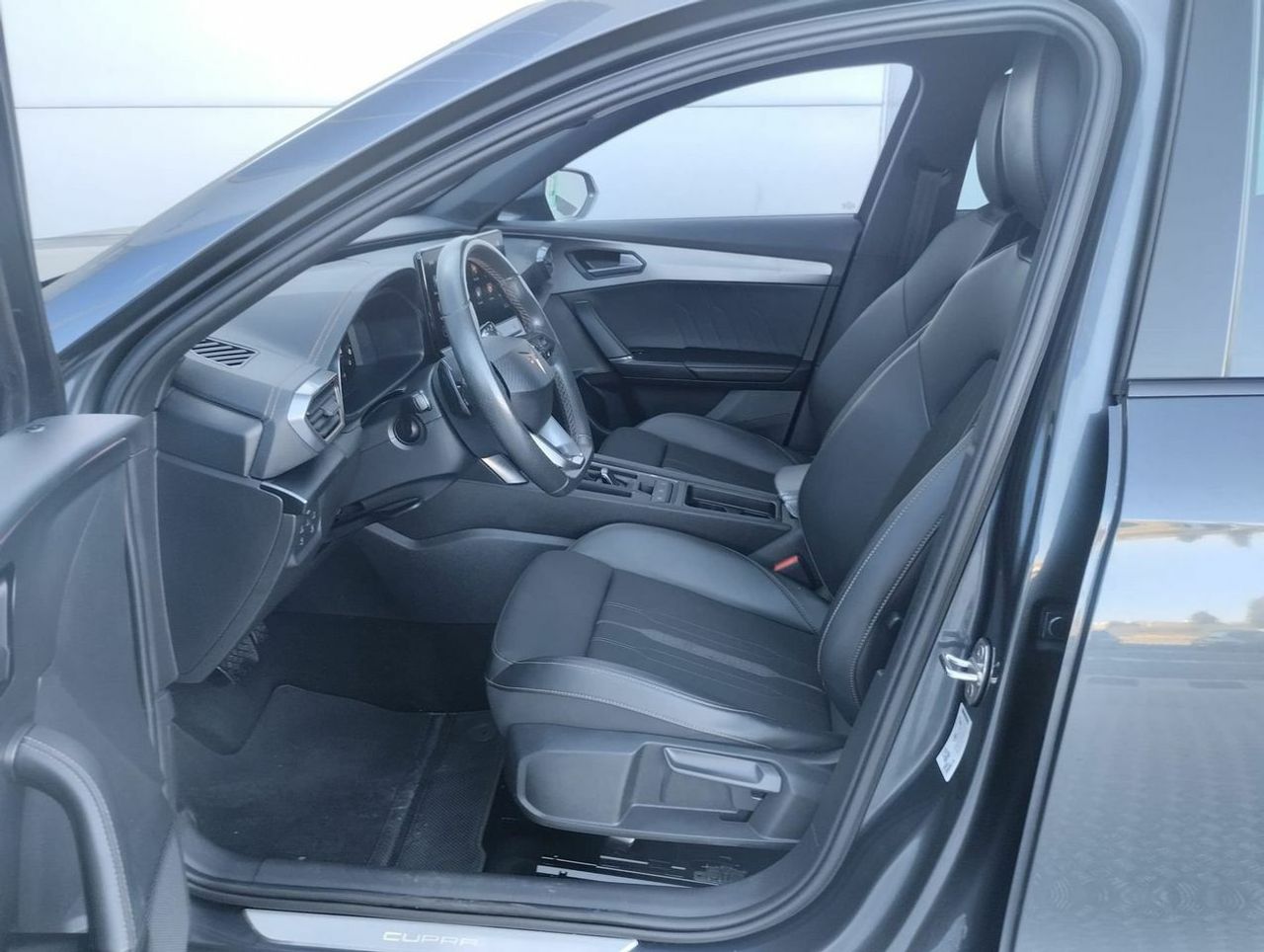 Cupra Formentor 1.4 eHybrid 150kW 204 CV DSG - Foto 9