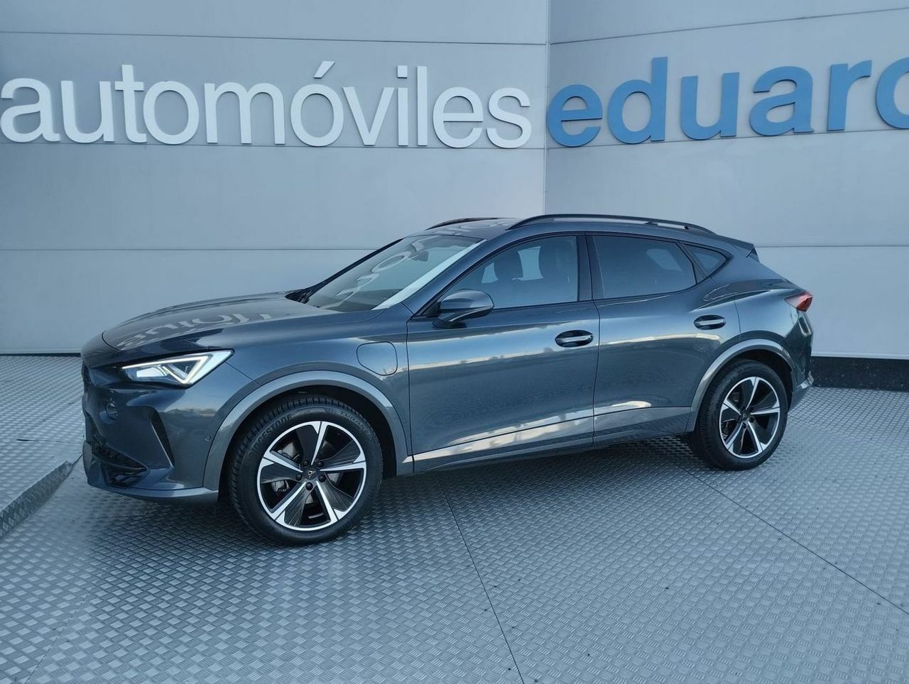 Cupra Formentor 1.4 eHybrid 150kW 204 CV DSG - Foto 4