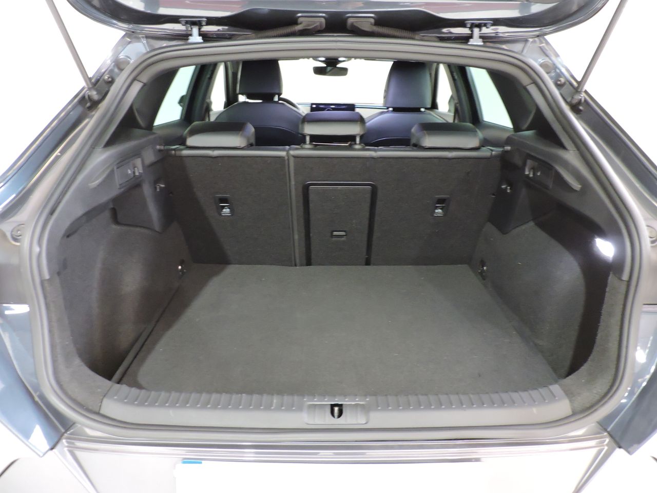 Cupra Formentor 1.4 eHybrid 150kW 204 CV DSG - Foto 16