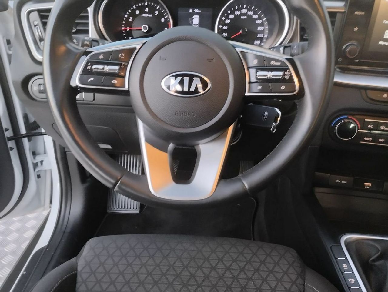 Kia XCeed 1.0 TGDi Drive 88kW 120CV - Foto 10