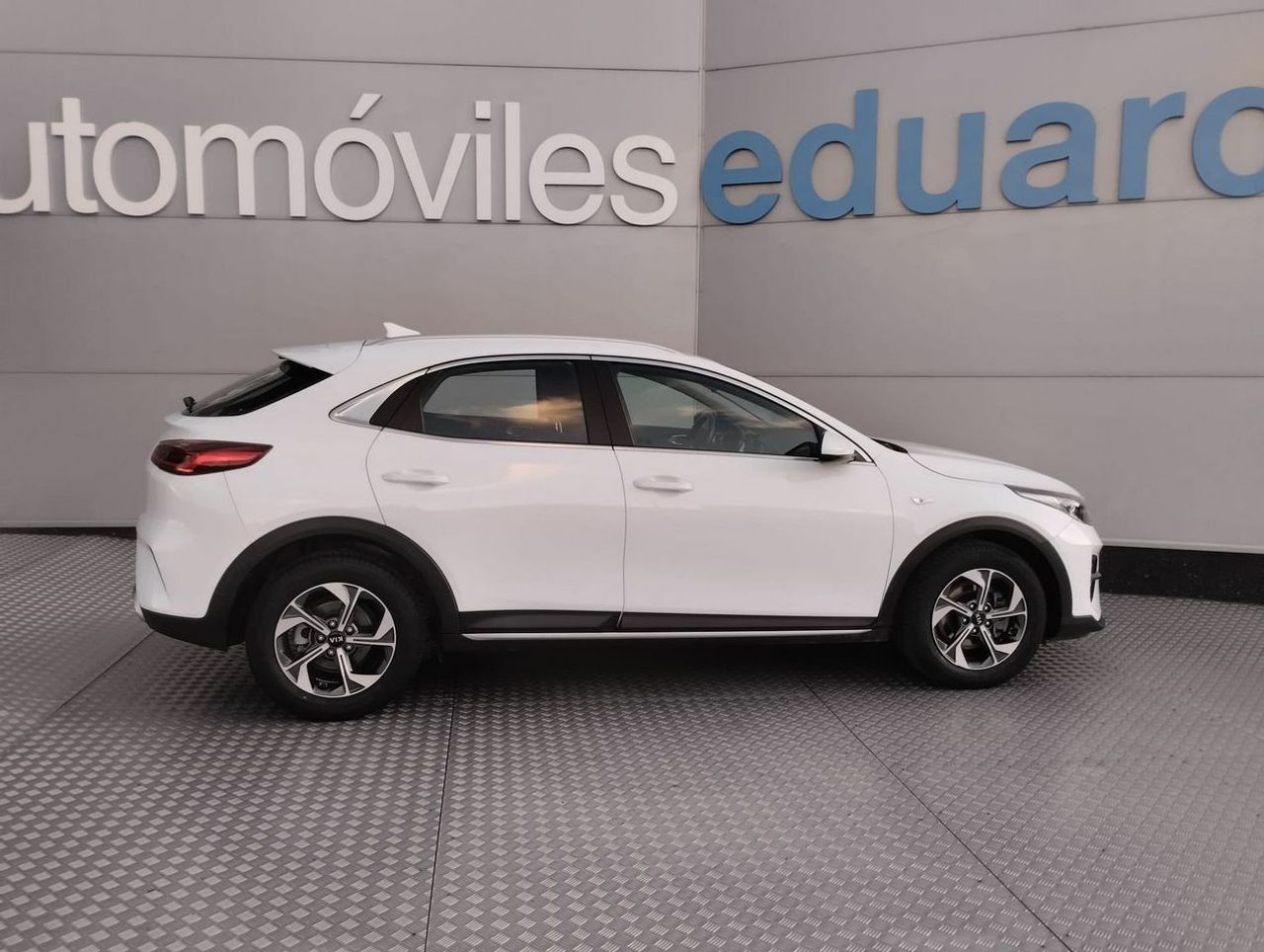 Kia XCeed 1.0 TGDi Drive 88kW 120CV - Foto 5