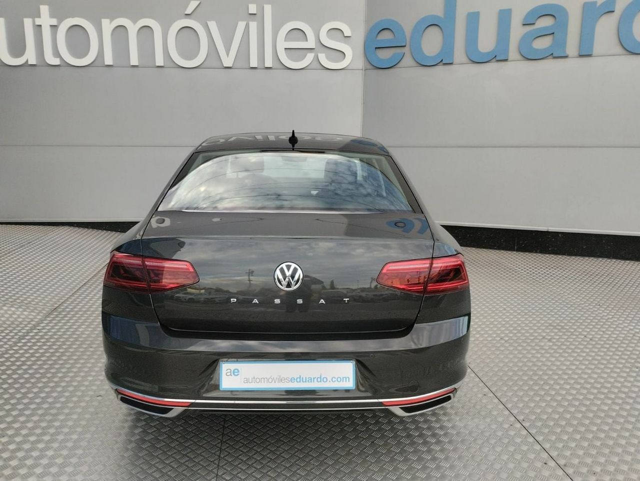 Volkswagen Passat 1.6 TDI 88kW 120CV DSG - Foto 6