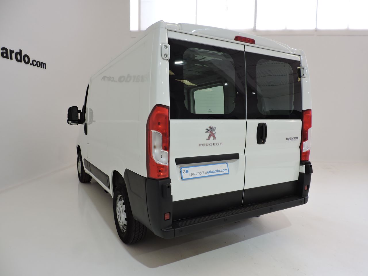 Peugeot Boxer 330 L1 H1 BHDI 88kW 120CV SS 6 Vel. M - Foto 8