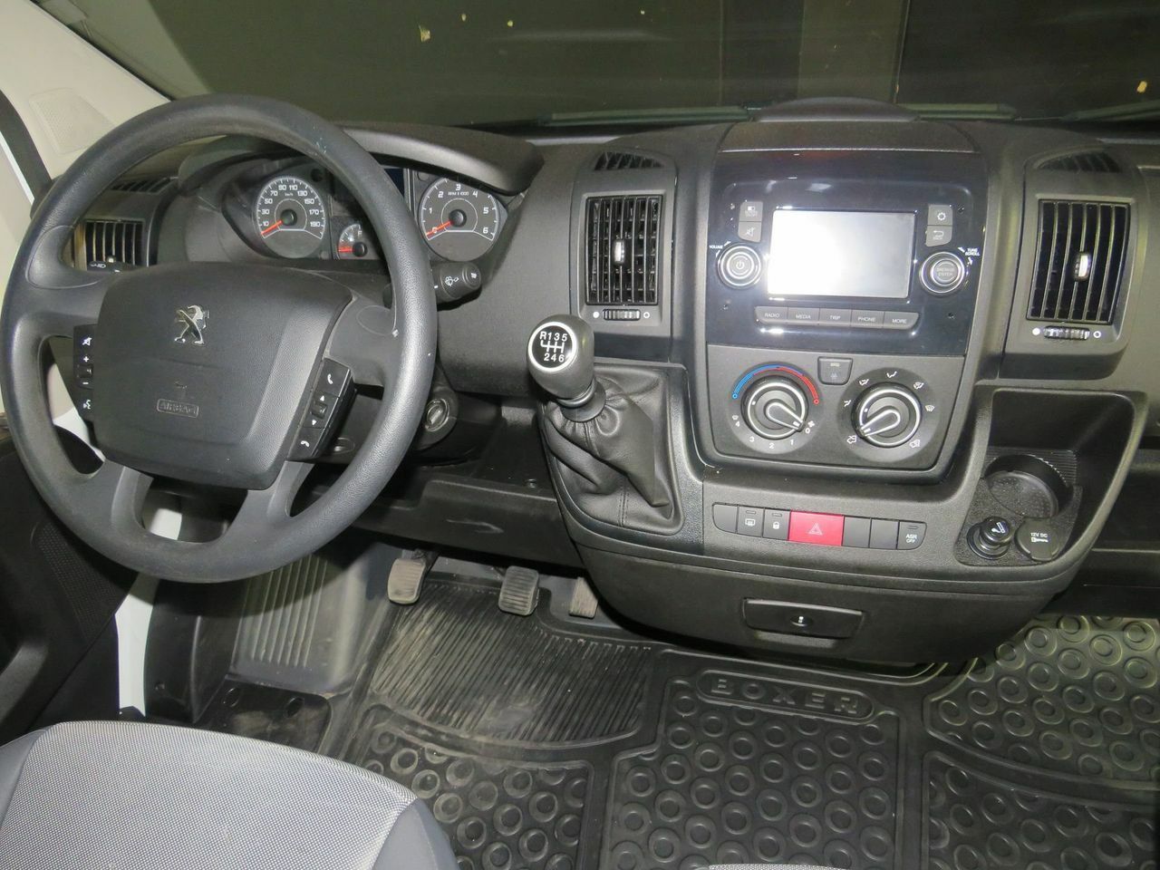 Peugeot Boxer 330 L1 H1 BHDI 88kW 120CV SS 6 Vel. M - Foto 10