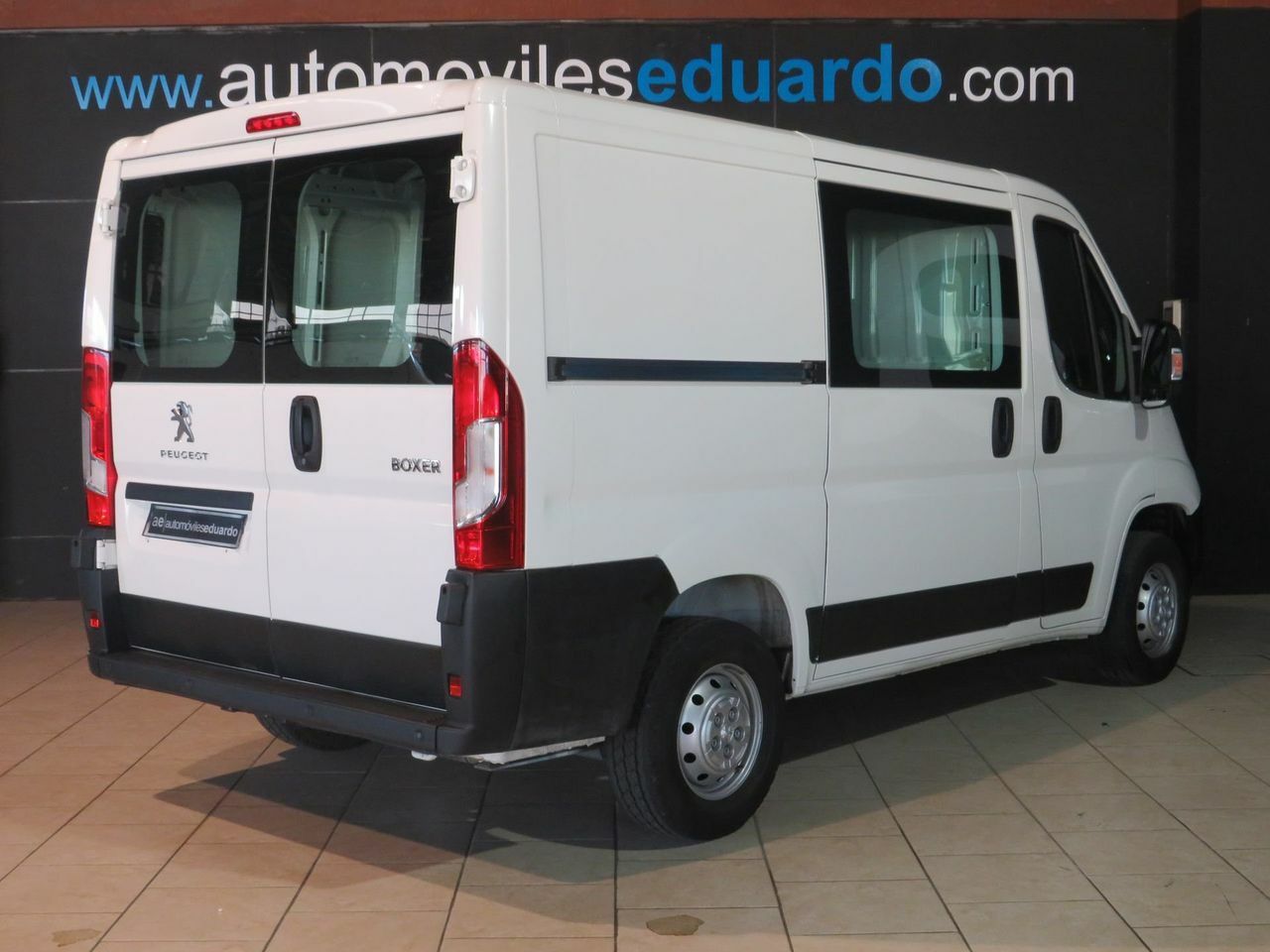 Peugeot Boxer 330 L1 H1 BHDI 88kW 120CV SS 6 Vel. M - Foto 4