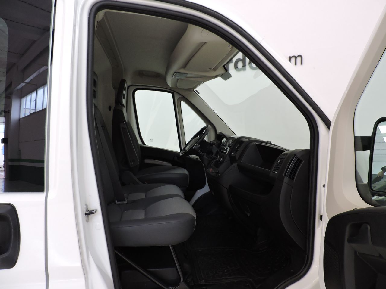 Peugeot Boxer 330 L1 H1 BHDI 88kW 120CV SS 6 Vel. M - Foto 11