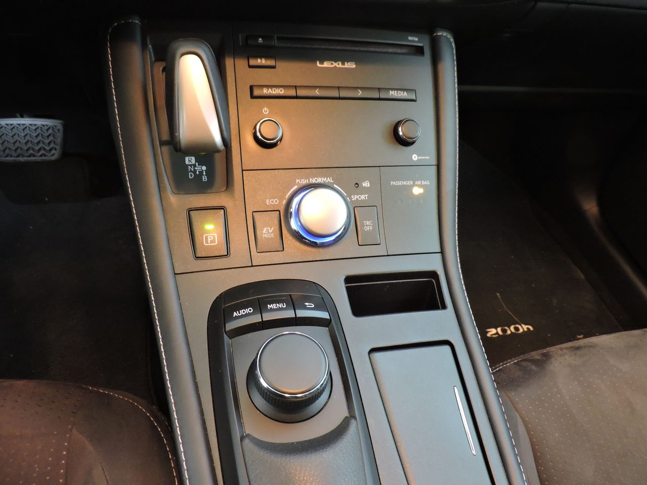 Lexus CT 200h Business - Foto 14