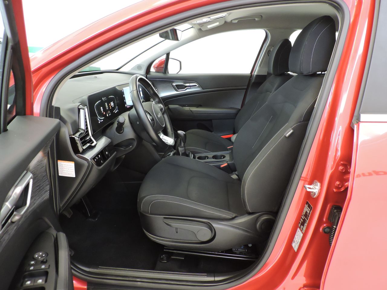 Kia Sportage 1.6 MHEV Drive 100kW 136CV 4x2 - Foto 9