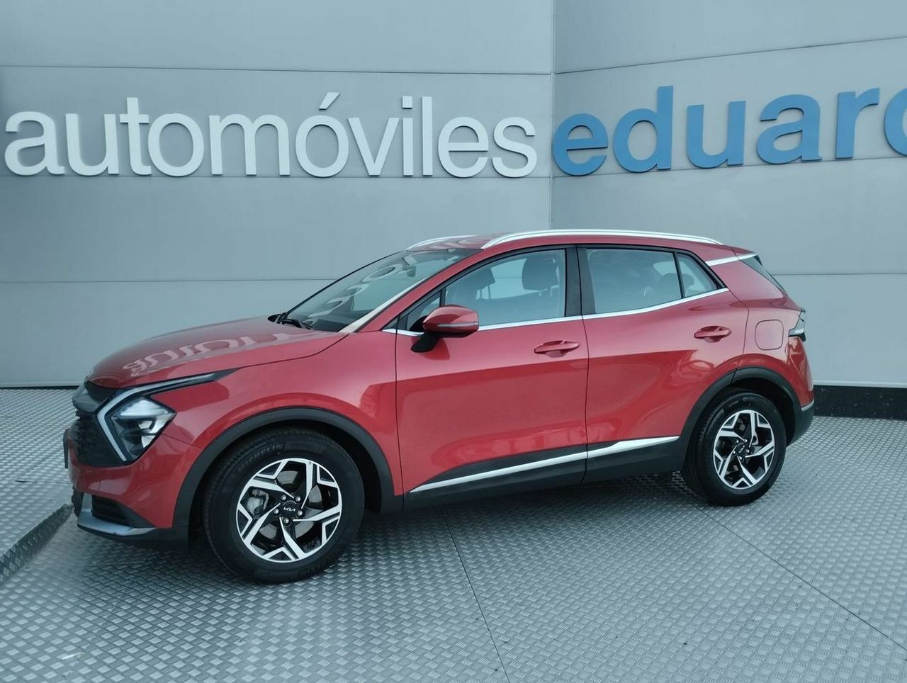 Kia Sportage 1.6 MHEV Drive 100kW 136CV 4x2 - Foto 4