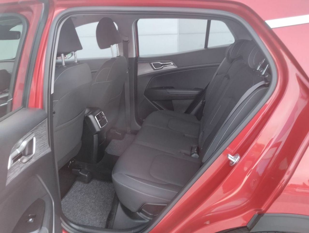 Kia Sportage 1.6 MHEV Drive 100kW 136CV 4x2 - Foto 14