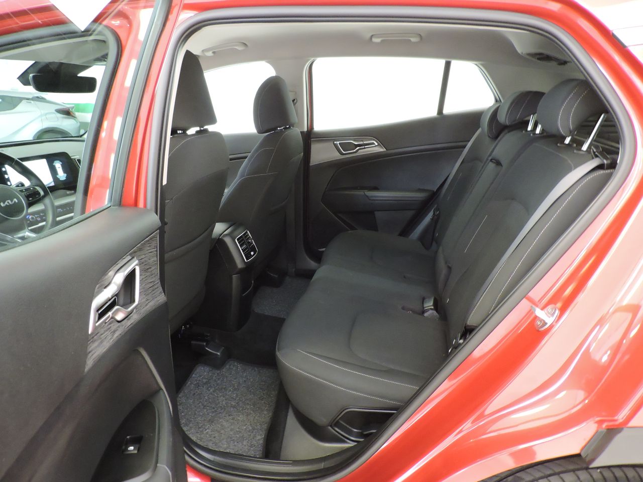 Kia Sportage 1.6 MHEV Drive 100kW 136CV 4x2 - Foto 11