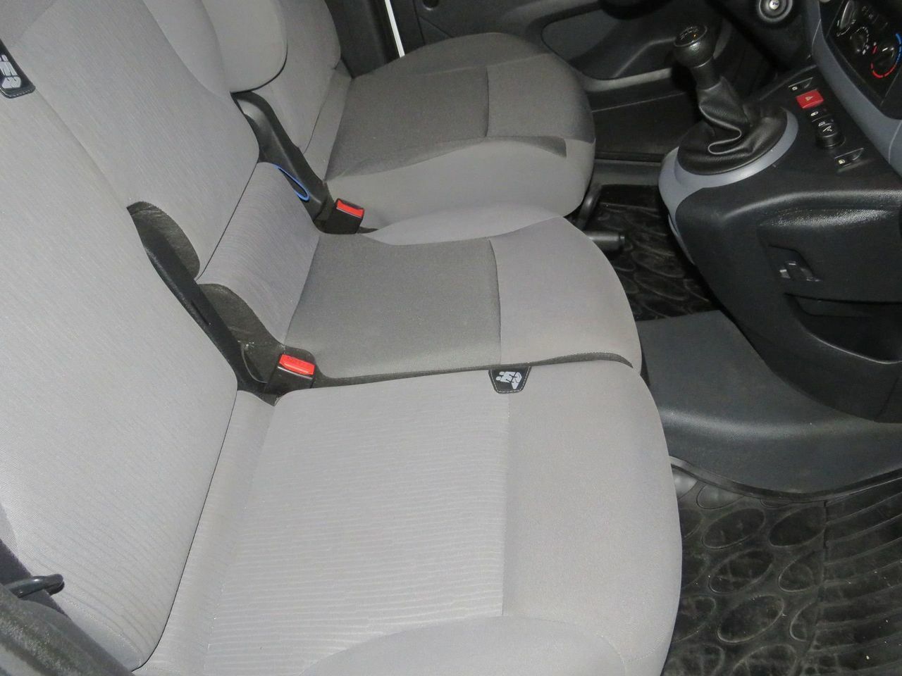 Peugeot Partner Furgon Confort L1 1.6 HDi 75 - Foto 10