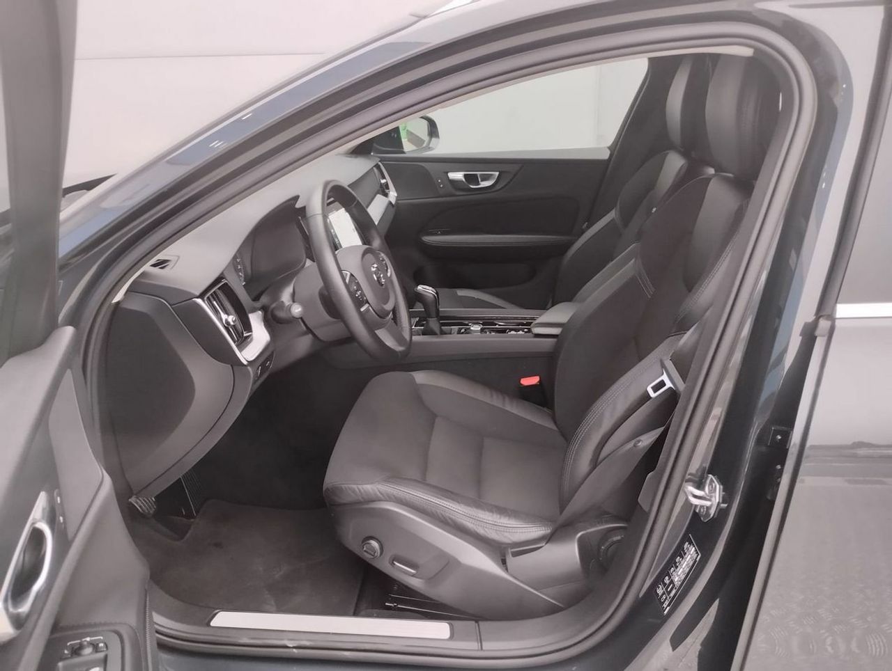 Volvo V60 2.0 D3 Momentum - Foto 9