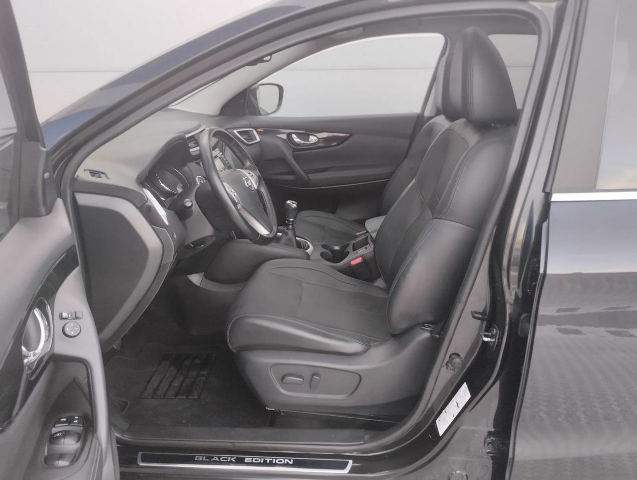 Nissan Qashqai 1.6 DCI TEKNA 130CV Black Edition 5p - Foto 8