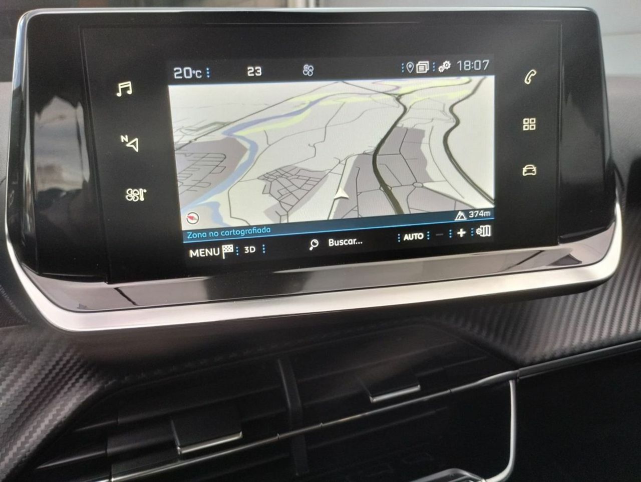 Peugeot 2008 Allure BlueHDI 130 SS EAT8 - Foto 13