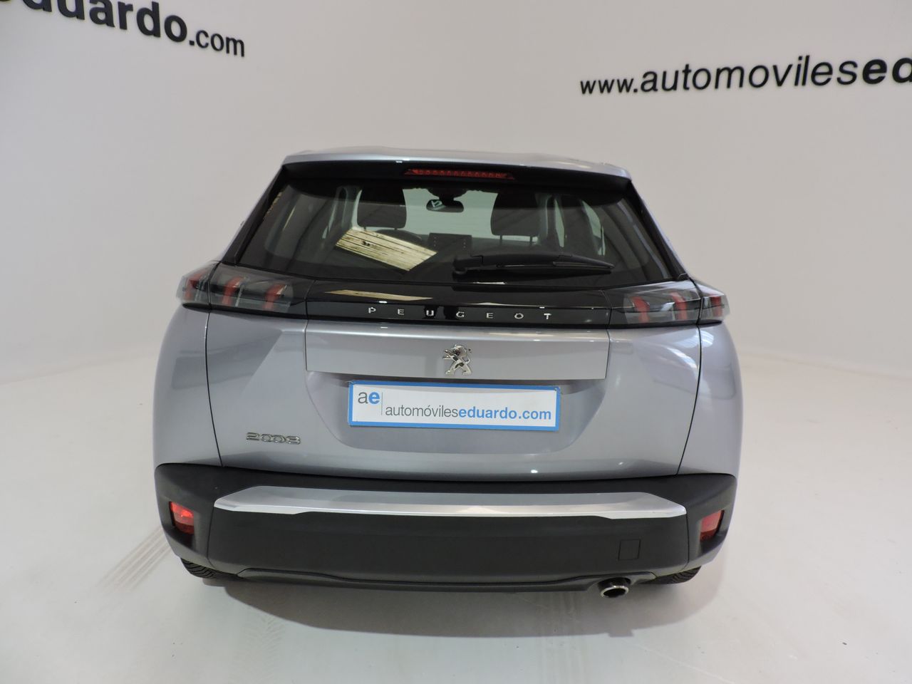 Peugeot 2008 Allure BlueHDI 130 SS EAT8 - Foto 6