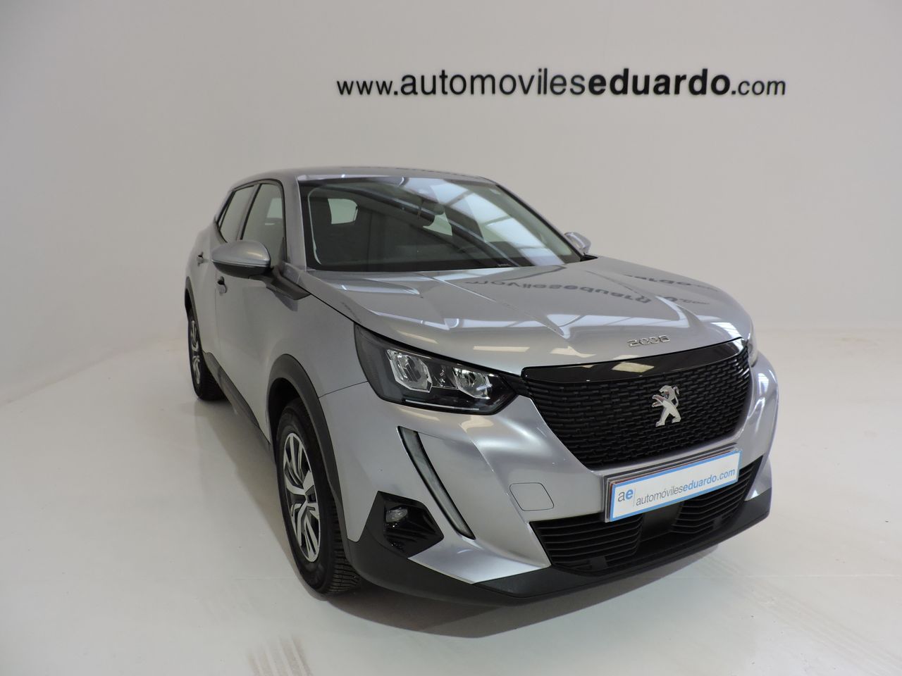Peugeot 2008 Allure BlueHDI 130 SS EAT8 - Foto 4