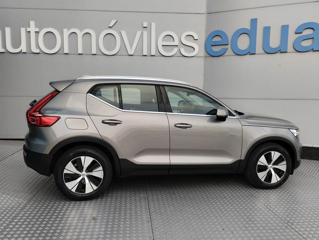 Volvo XC40 1.5 T5 Twin Recharge Inscription Ex Auto - Foto 5