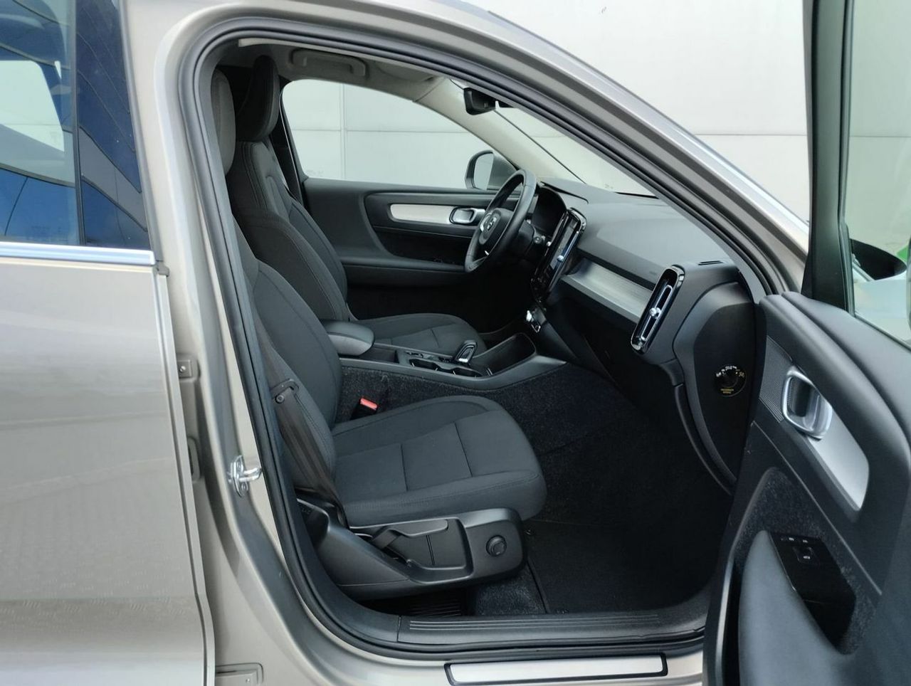 Volvo XC40 1.5 T5 Twin Recharge Inscription Ex Auto - Foto 10