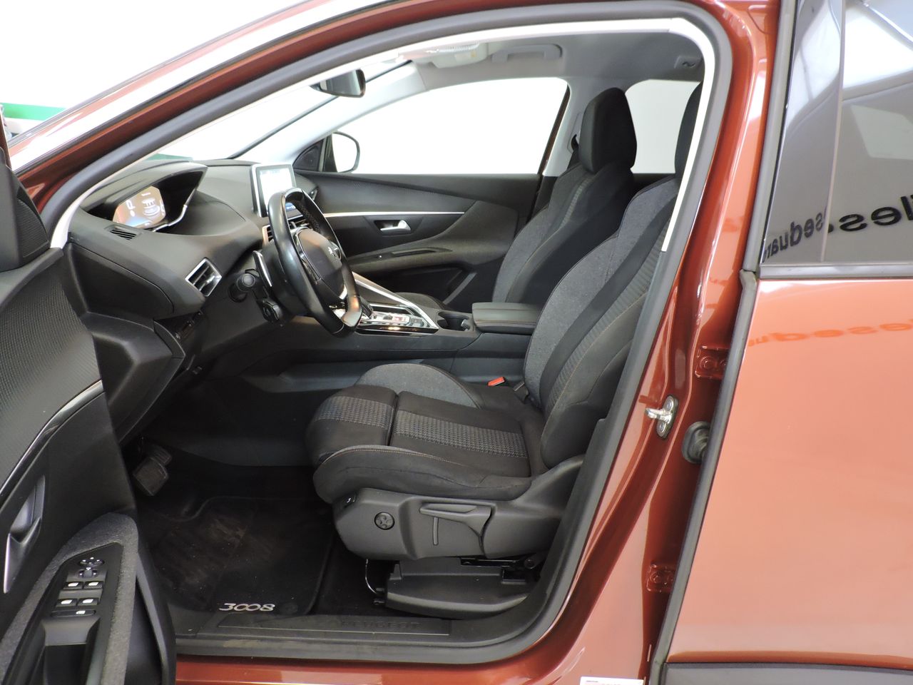 Peugeot 3008 1.2 PURETECH 96KW 130CV ACTIVE EAT8 - Foto 9