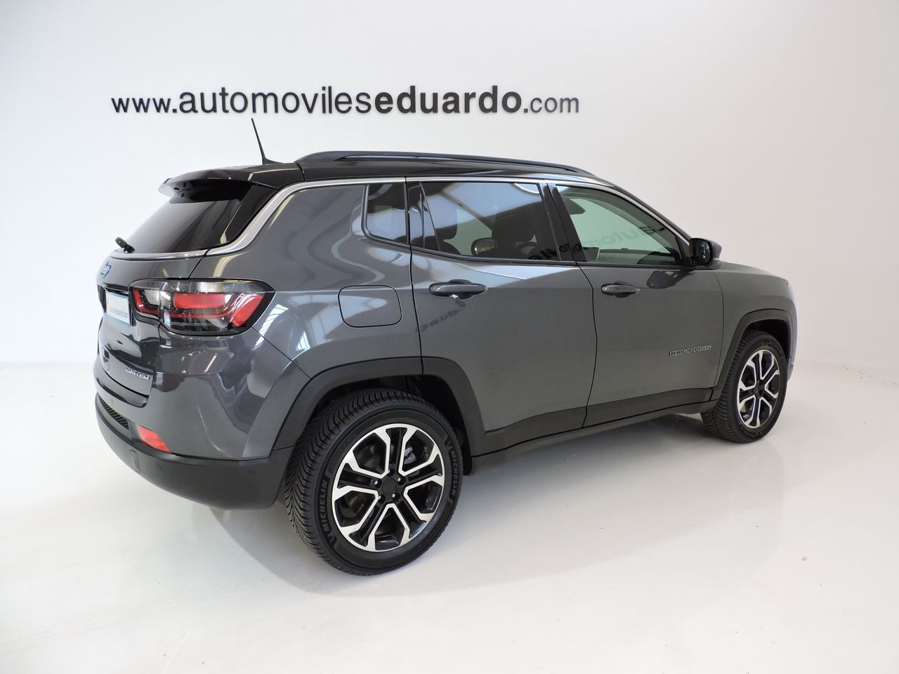 Jeep Compass 1.3 T4 PHEV 190CV LIMITED 4XE AUTO - Foto 5