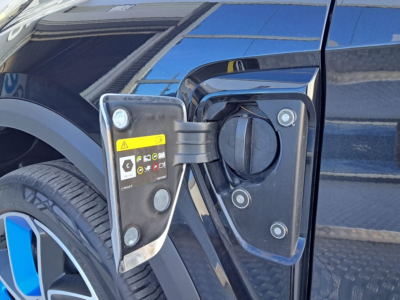 Lynk & Co 01 1.5T PHEV - Foto 18