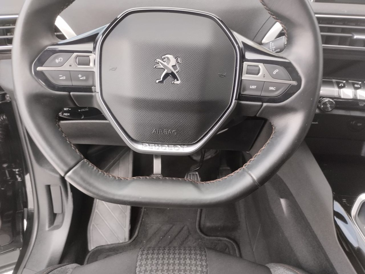 Peugeot 3008 Active Pack PureTech 130 S&S - Foto 12