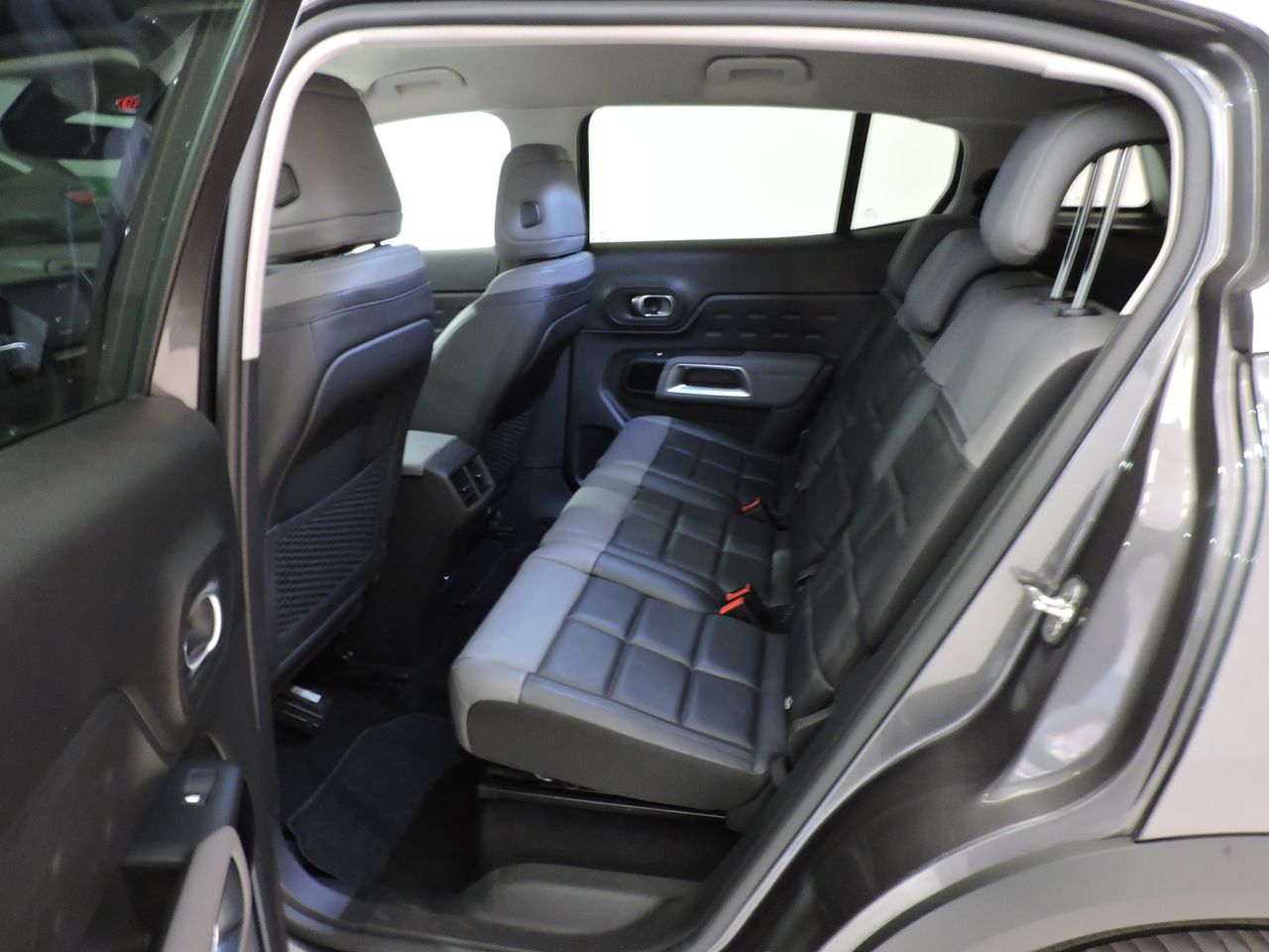 Citroën C5 Aircross Shine Pack Hybrid 1.6 225CV - Foto 11