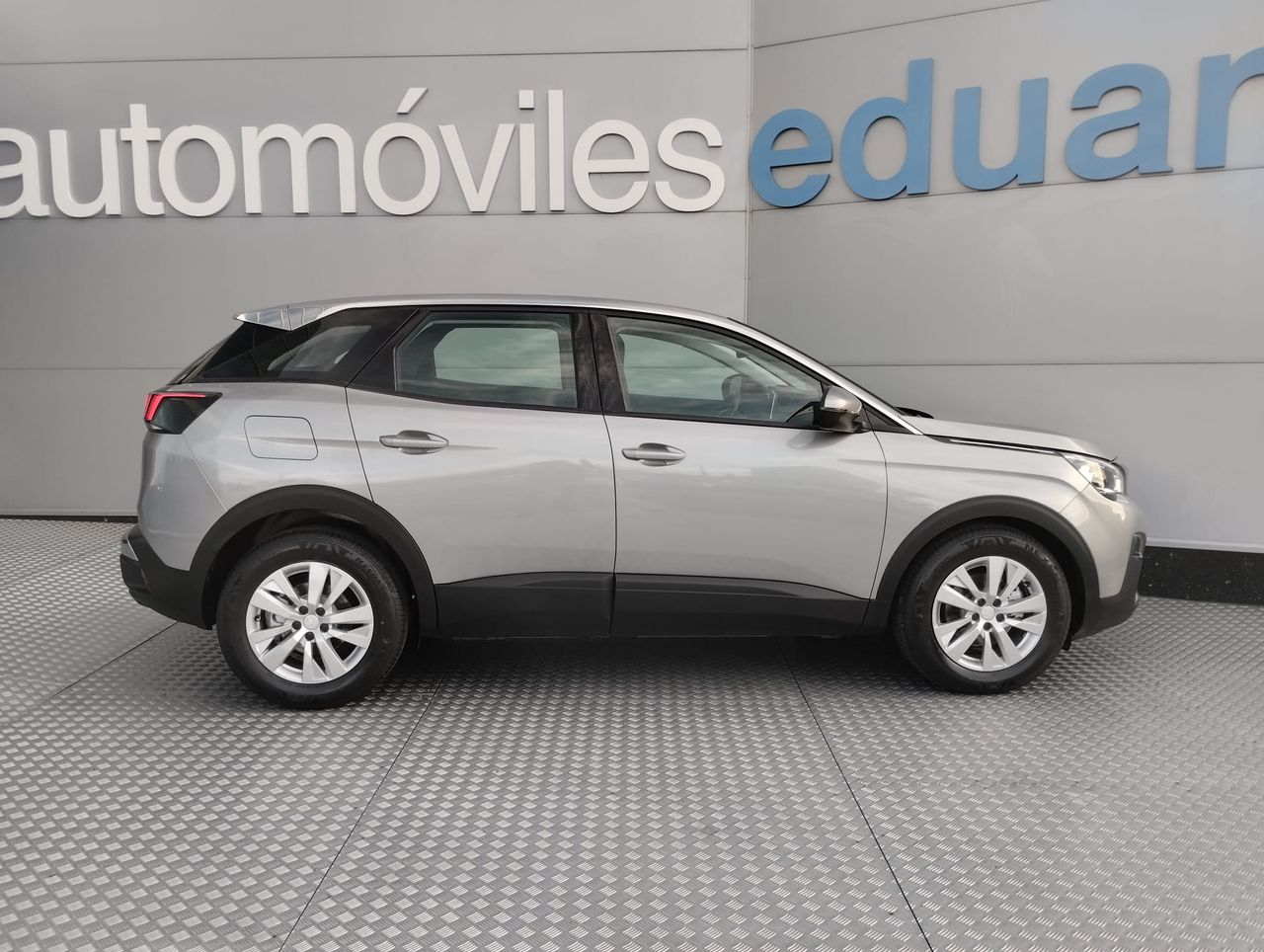 Peugeot 3008 Active 1.5Hdi - Foto 5