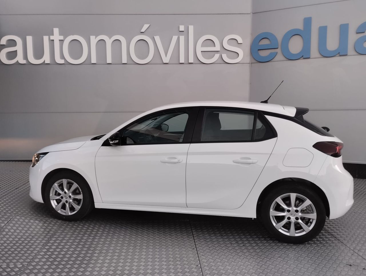 Opel Corsa 1.5D 75 kW (100 CV) Edition - Foto 7