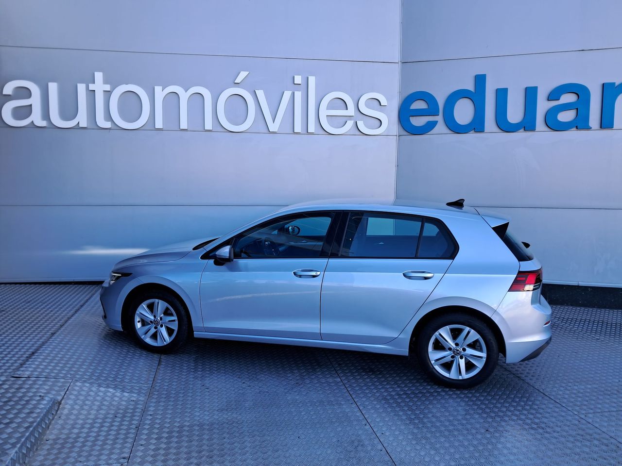 Volkswagen Golf GOLF VIII 1.0TSI 110CV Life Business 5p - Foto 7