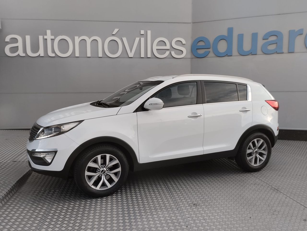 Kia Sportage 1.6 GDi 135 CV X-Tech 4x2 Eco-Dynamics - Foto 4